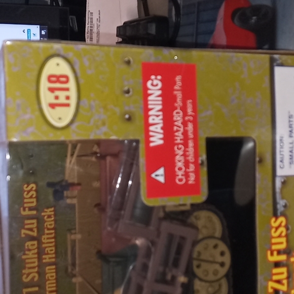 Mint 1\18 scale sdkfz. 251 german halftrack - Picture 3 of 6